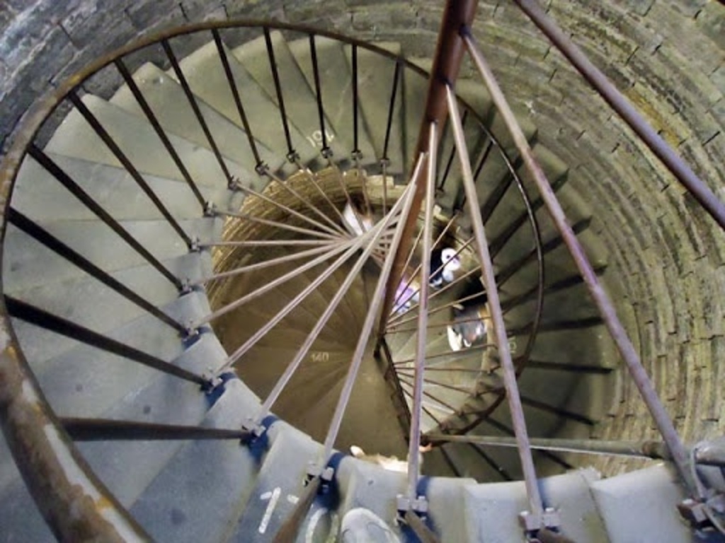 колоннада исаакиевского собора внутри. колоннада сколько ступенек. колоннада исаакиевского собора внутри. лестница на колоннаду исаакиевского собора. колоннада сколько ступенек.