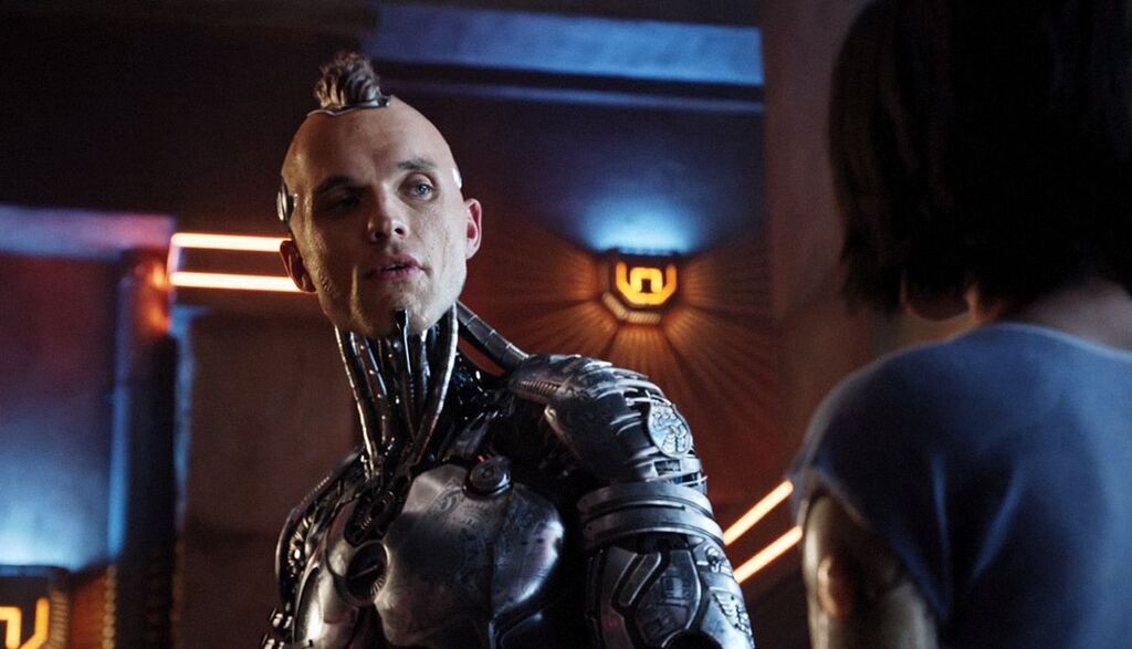 Meet Zapan as played by Ed Skrein. Destined to become a real problem for Alita.