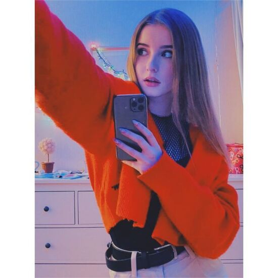 Minds profile picture for @roseella