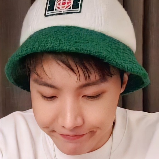 Minds profile picture for @hobi